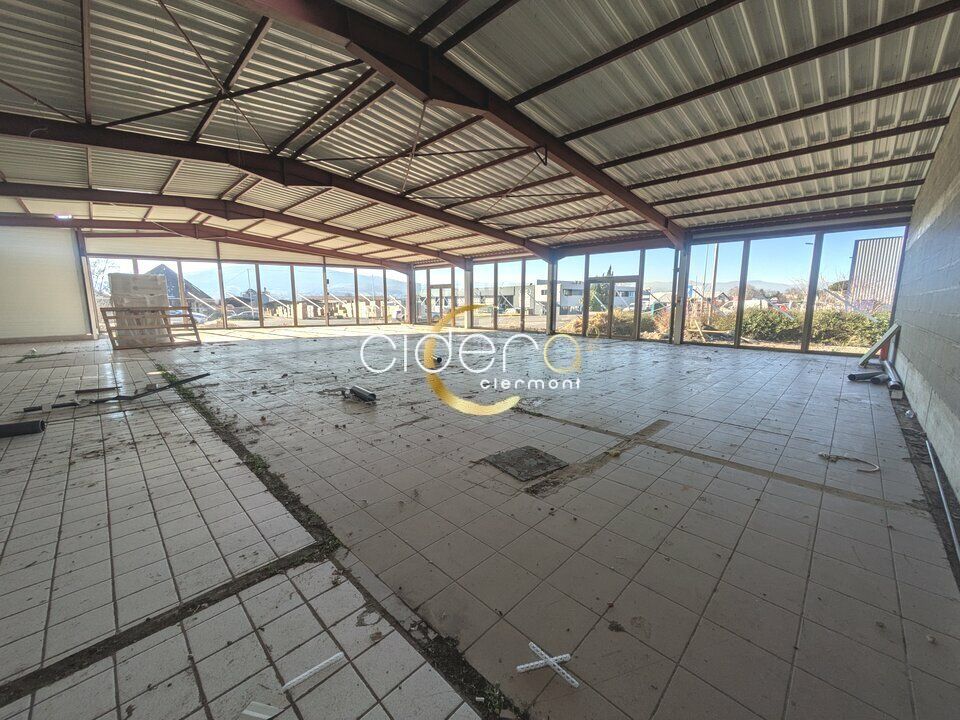 A louer local commercial neuf 440m² sur Cournon d'Auvergne