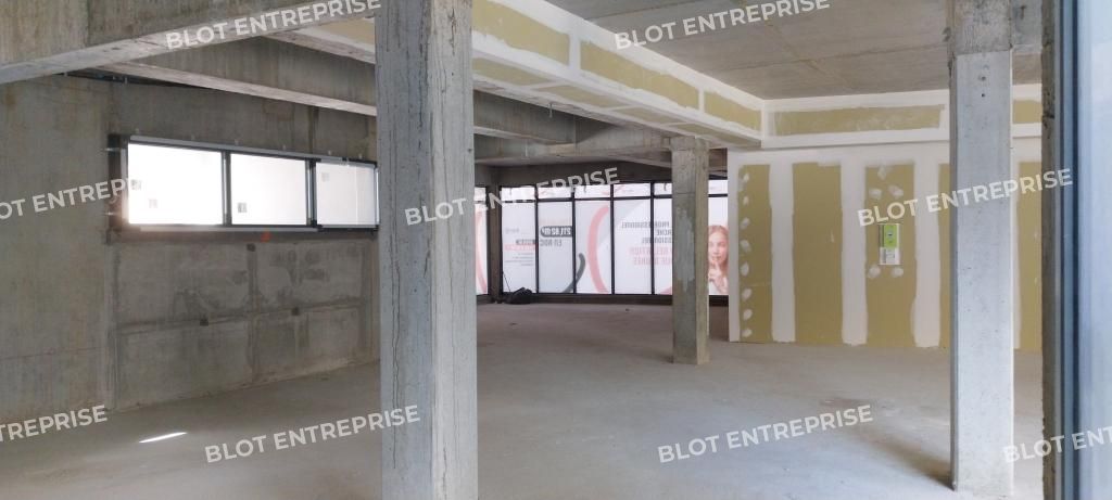 Vente bureaux 211 m² non divisibles