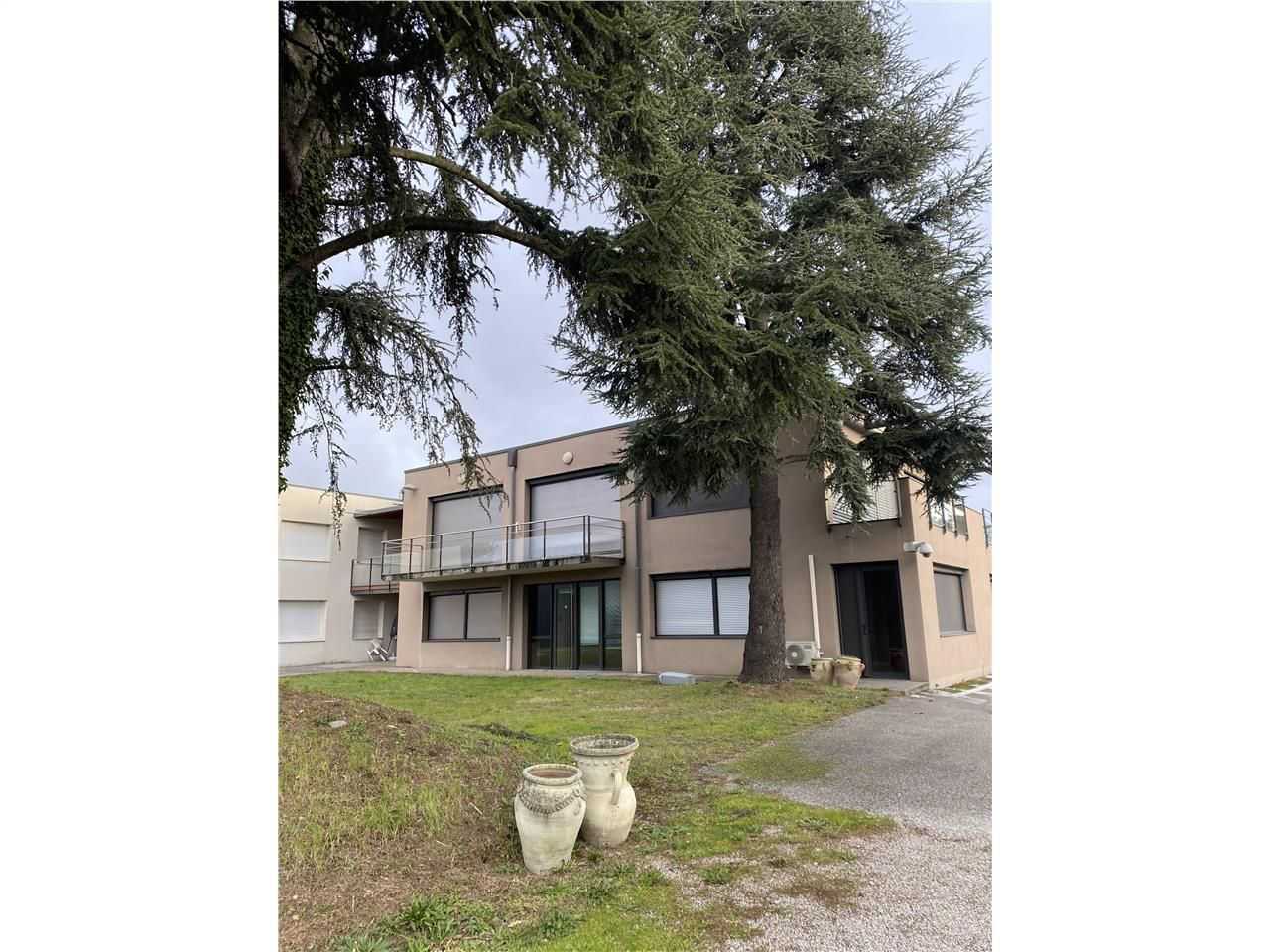 Location bureaux 199 m² à Rillieux-la-Pape