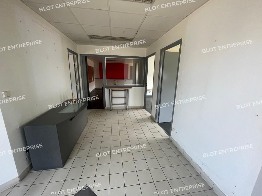 Location bureaux 110 m² non divisibles