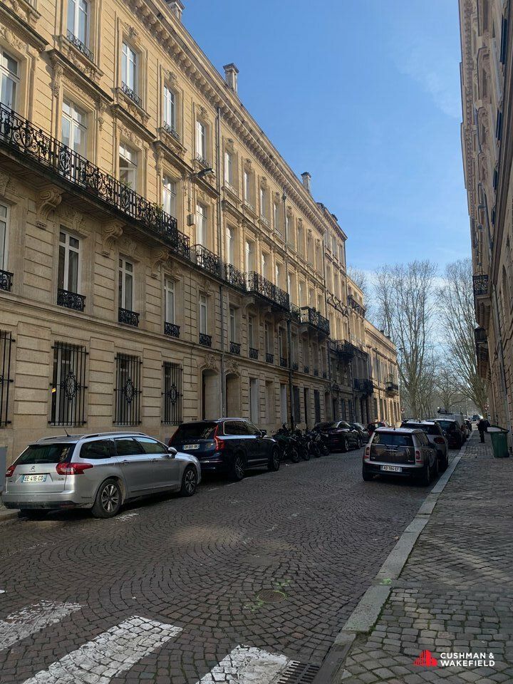 Vente bureaux 87 m² non divisibles