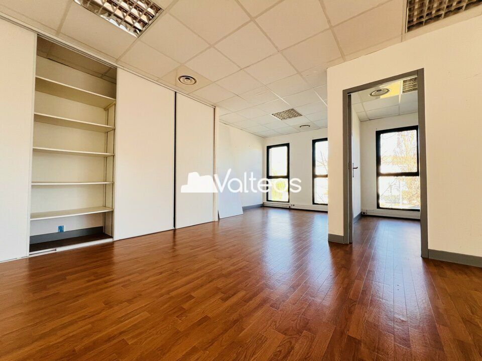 Location bureaux 150 m² non divisibles