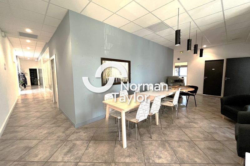 Location bureaux 438 m² non divisibles