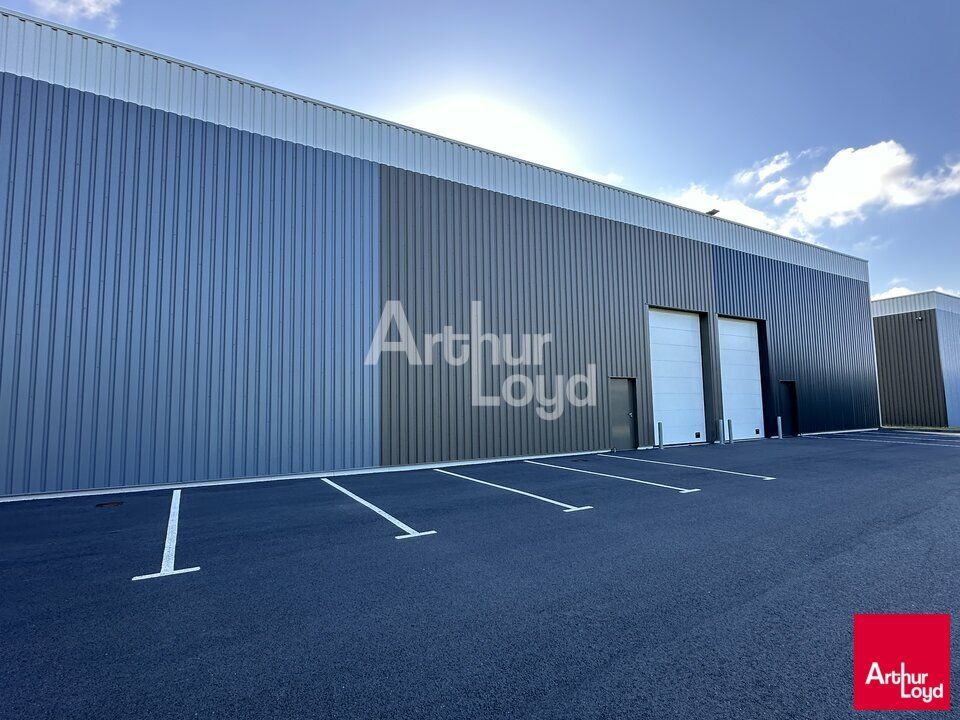 A 5 minutes de la rocade de Rennes - Cellule d'activité neuve