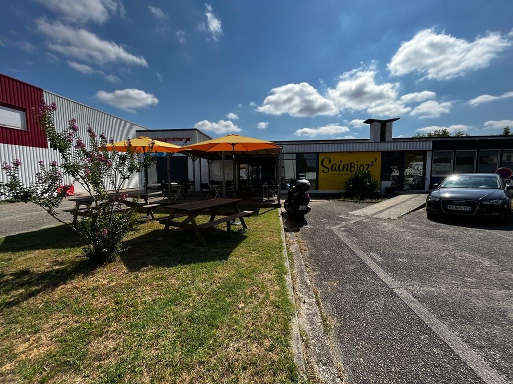 Location local commercial 40.00 m² à BORDEAUX