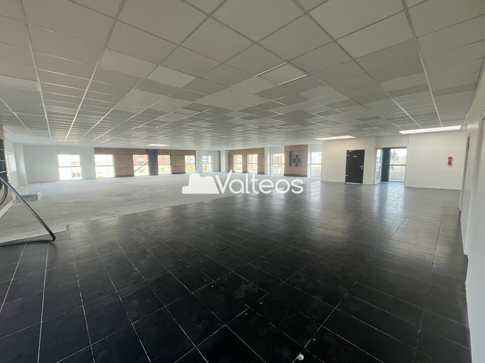 Location bureaux 610 m² non divisibles