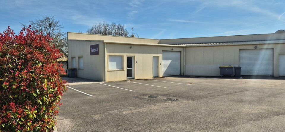 LOCAL D'ACTIVITES 152 m² - MARSANNAY-LA -CÔTE - A LOUER