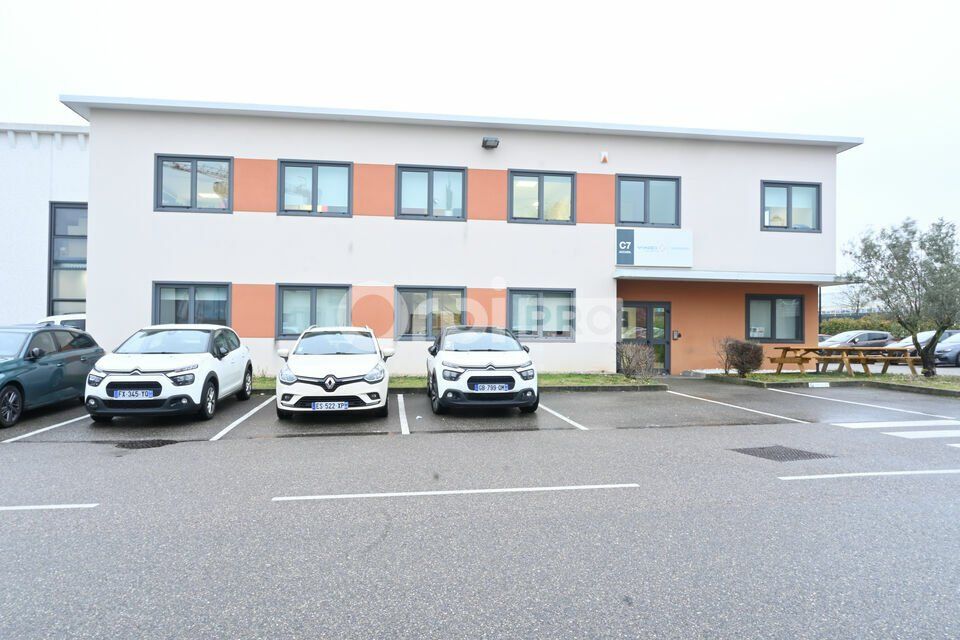 BUREAUX - A LOUER - MEYZIEU - DISPONIBLE A PARTIR 1er MAI 2024