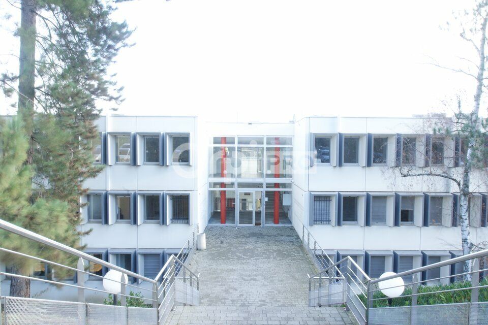 Location bureaux 173 m² divisibles à partir de 17 m²