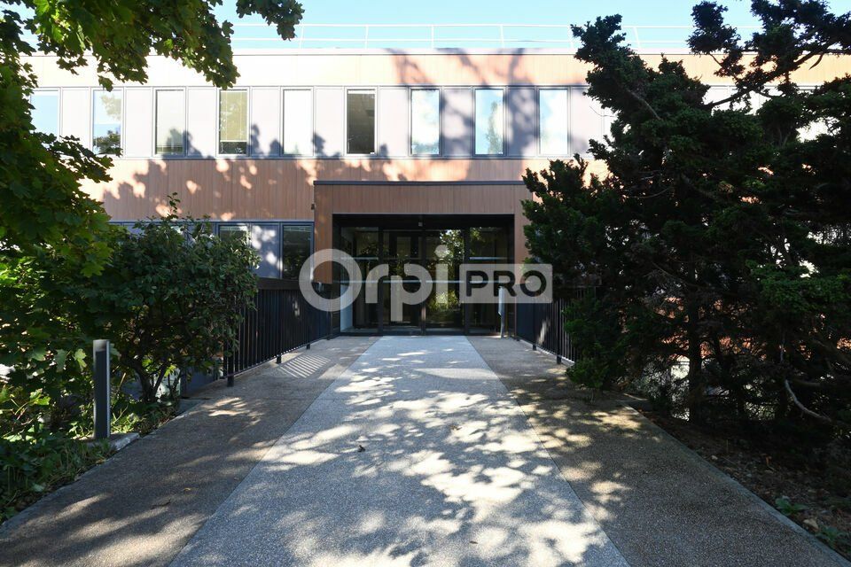 A LOUER - BUREAUX - DARDILLY 