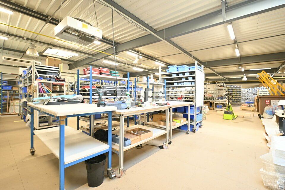 LOCAL D'ACTIVITE A LOUER - 493 m² - SAINT PRIEST