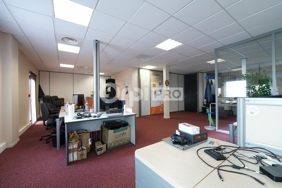 Location bureaux 125 m² divisibles à partir de 45 m²