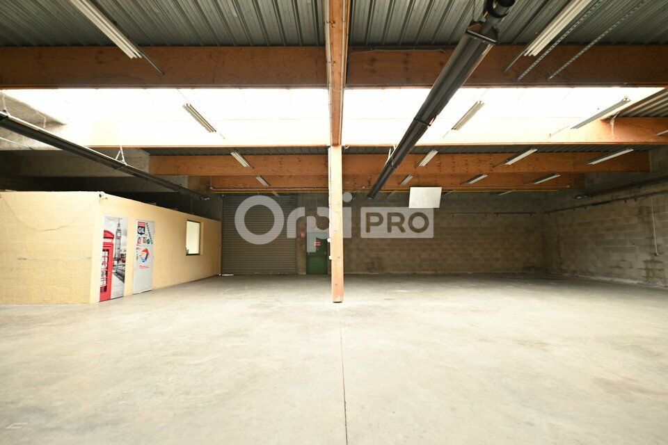 LOCAL D'ACTIVITE A LOUER - 310 m² - MEYZIEU