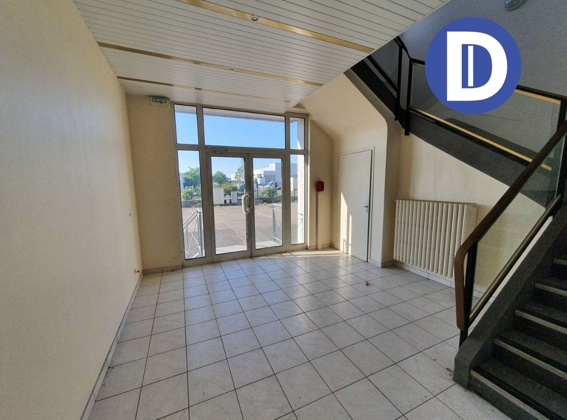 Location activites 778.00 m² non divisibles