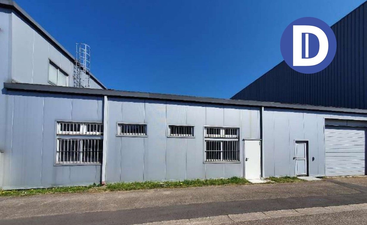 Location activites 215.00 m² non divisibles