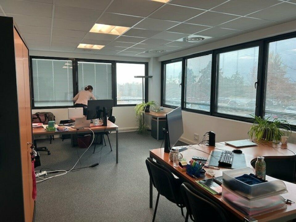 TOURS NORD - Zone industrielle de la Milletière, plateau de bureaux de 65m² à louer