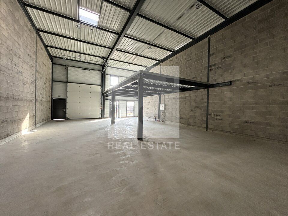 A VENDRE - LOCAUX D'ACTIVITES NEUF - ZI VILETTE D'ANTHON