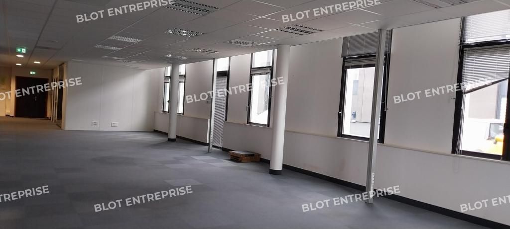 Location bureaux 397 m² non divisibles