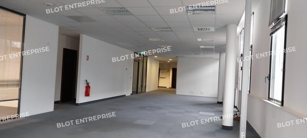 Location bureaux 397 m² non divisibles