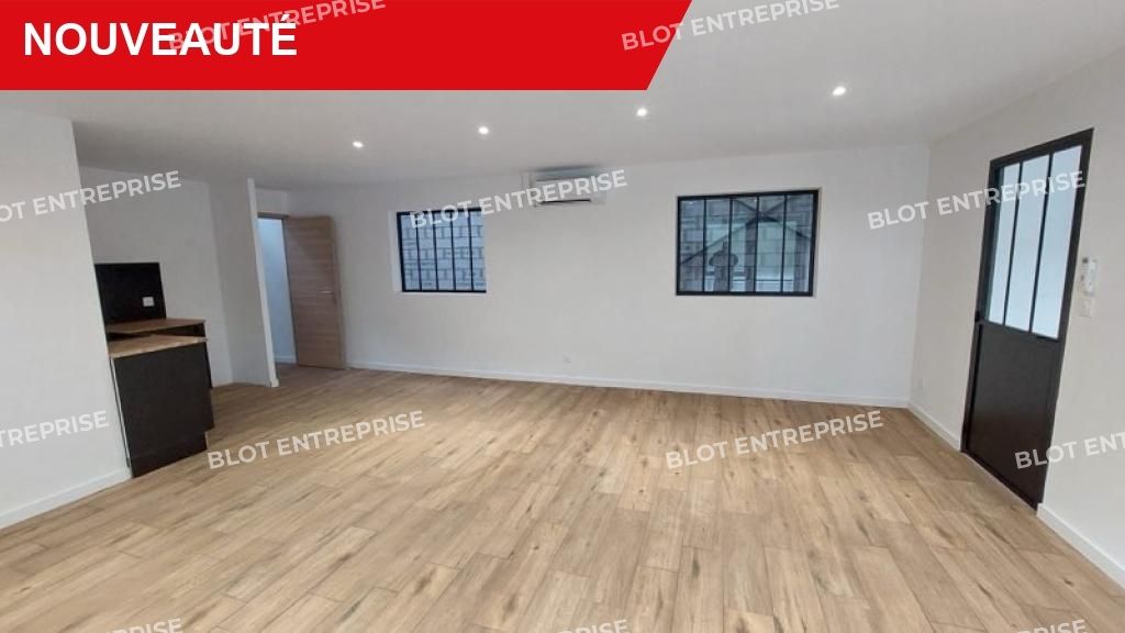 Location entrepôts 227 m² non divisibles