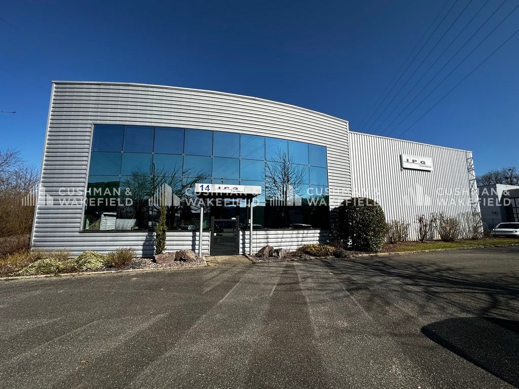 Location activités 748 m² non divisibles