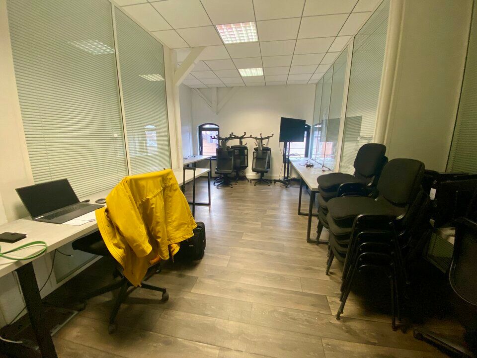 Cellule de 115 m² de bureaux à proximité de la Gare 