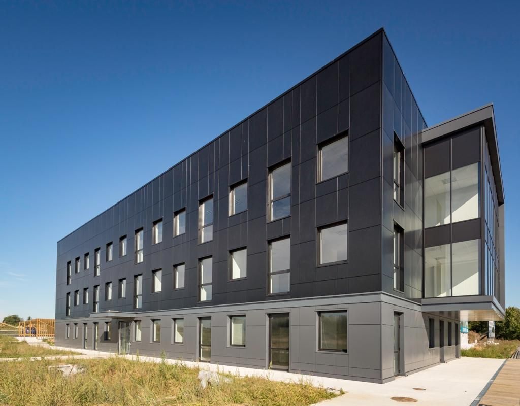 Location bureaux 40 m² divisibles à partir de 14 m²