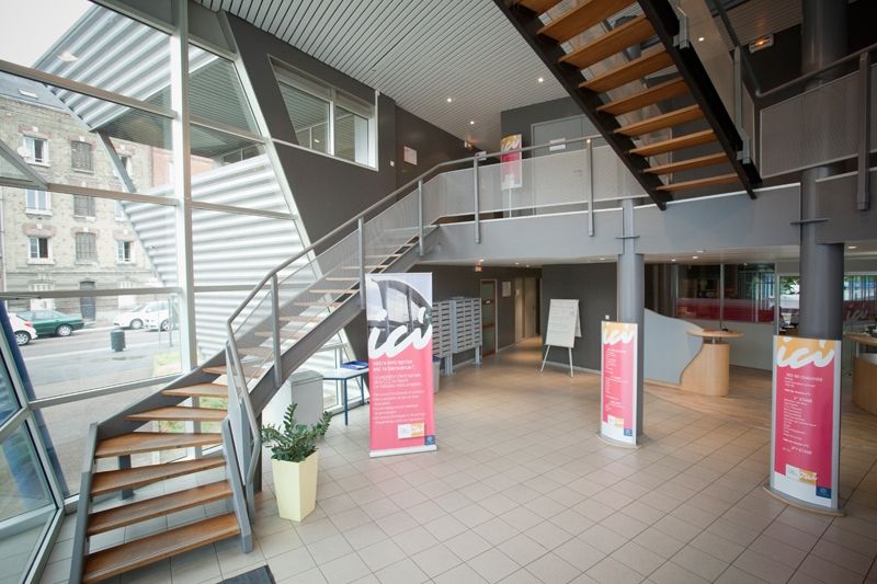 Location bureaux 50 m² divisibles à partir de 14 m²