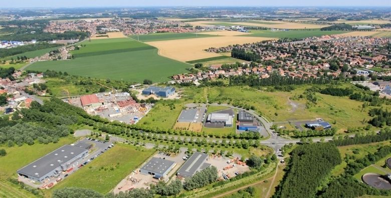 Vente terrain 9597 m² divisibles à partir de 1000 m²