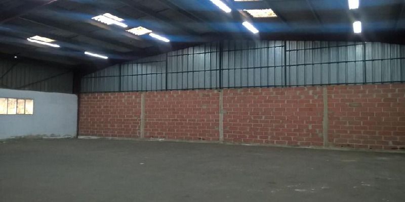 Location entrepôts 468 m² non divisibles