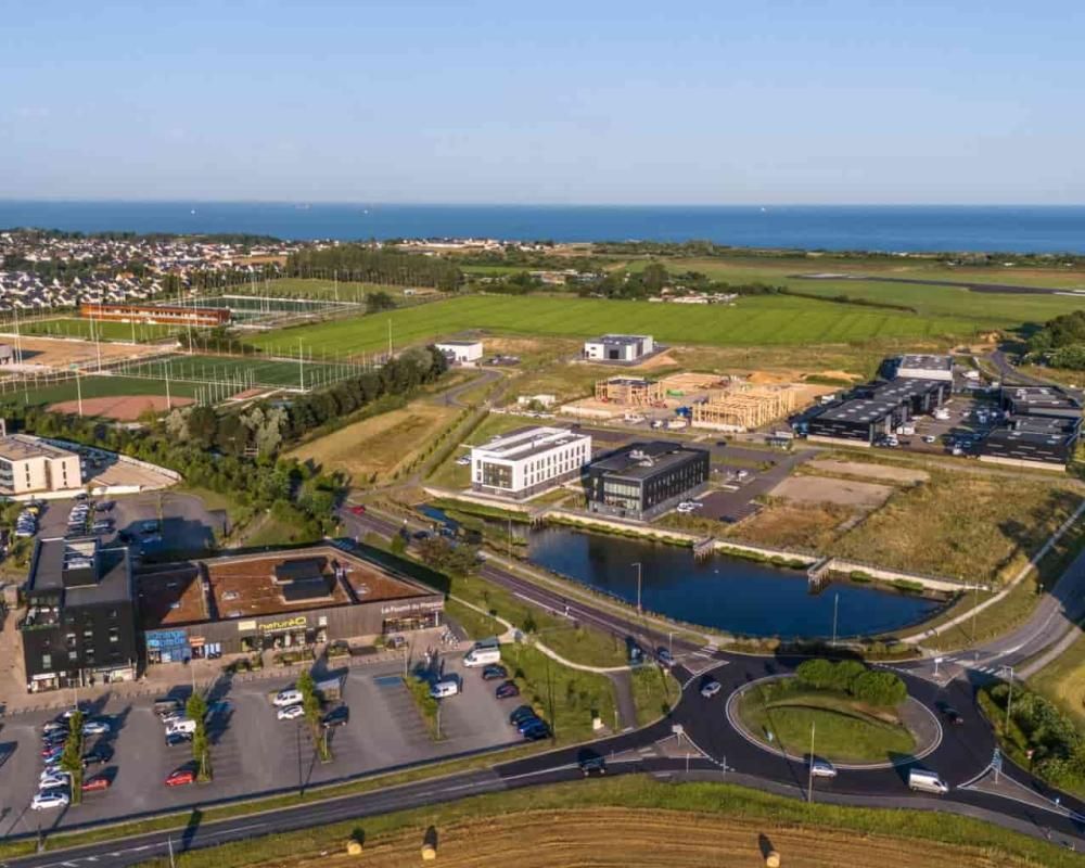 Vente terrain 190000 m² divisibles à partir de 1000 m²