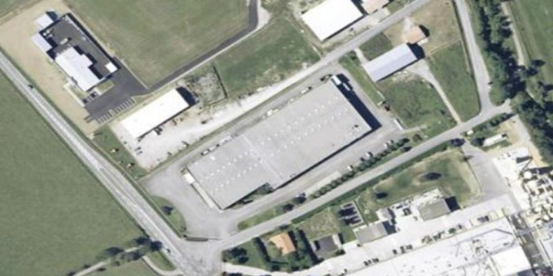 Location entrepôts 6800 m² non divisibles