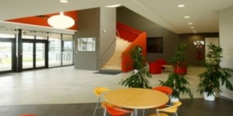 Location entrepôts 150 m² divisibles à partir de 20 m²