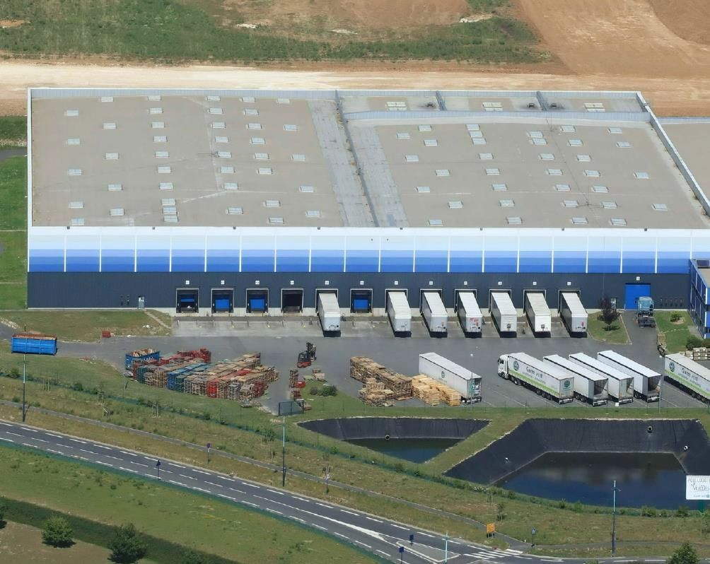 Location entrepôts 24000 m² divisibles à partir de 12000 m²