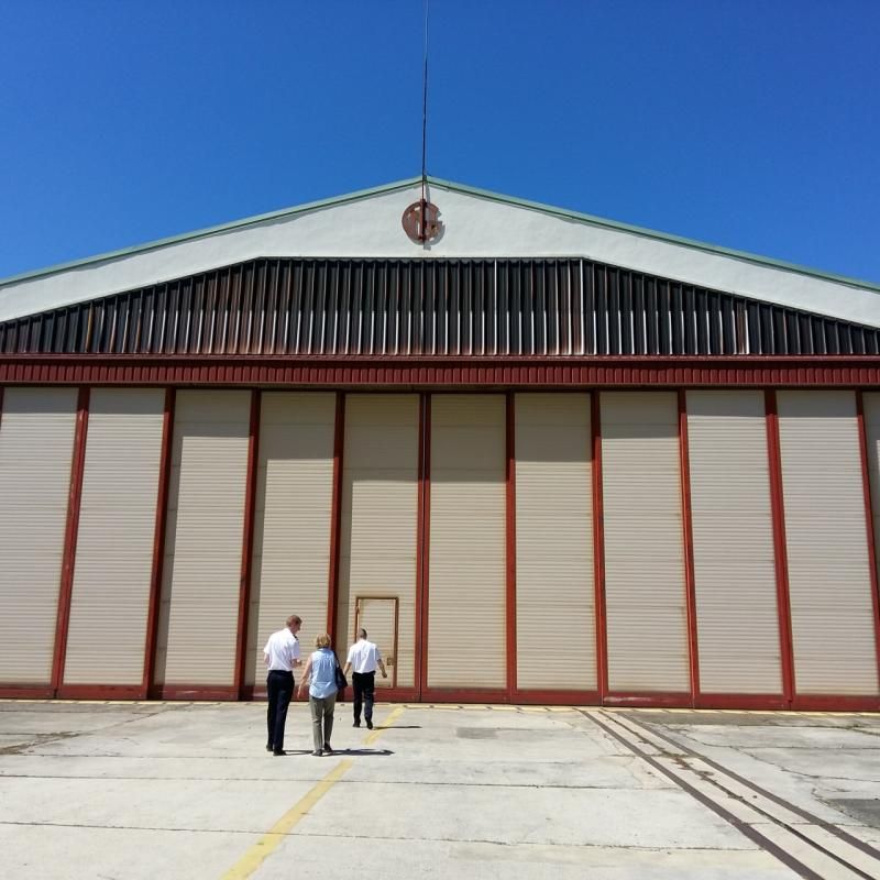 Location entrepôts 3694 m² non divisibles