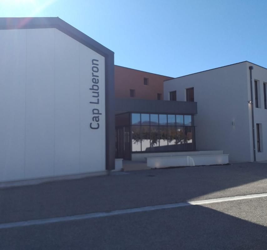 Location entrepôts 114 m² divisibles à partir de 13 m²