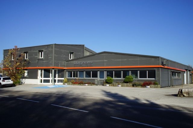 Vente entrepôts 850 m² non divisibles