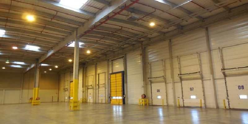 Location entrepôts 6000 m² non divisibles