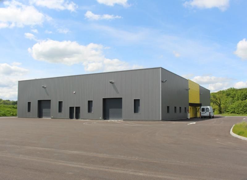 Location entrepôts 600 m² divisibles à partir de 300 m²