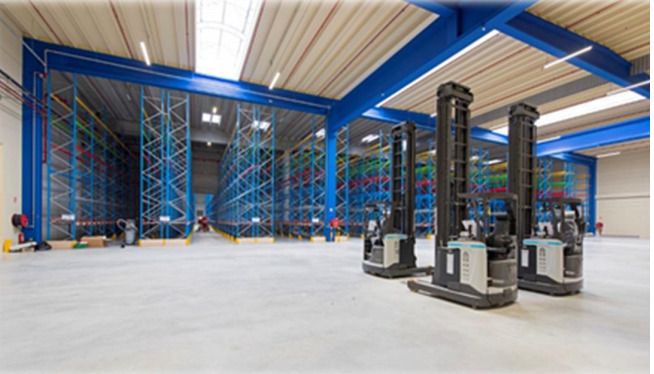 Location entrepôts 62000 m² divisibles à partir de 3500 m²