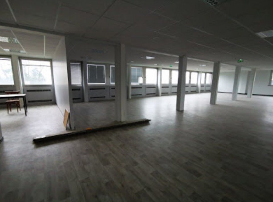 Location bureaux 270 m² non divisibles