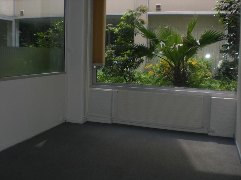 Location bureaux 72 m² non divisibles