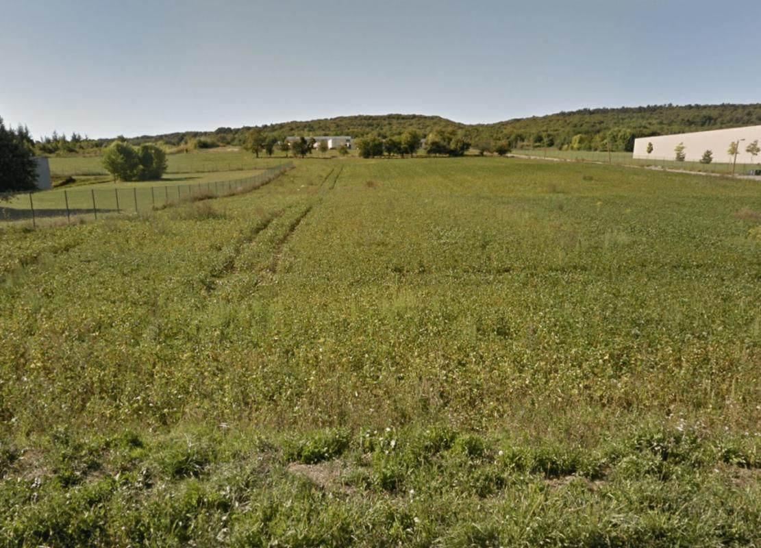 Location terrain 350000 m² divisibles à partir de 230000 m²