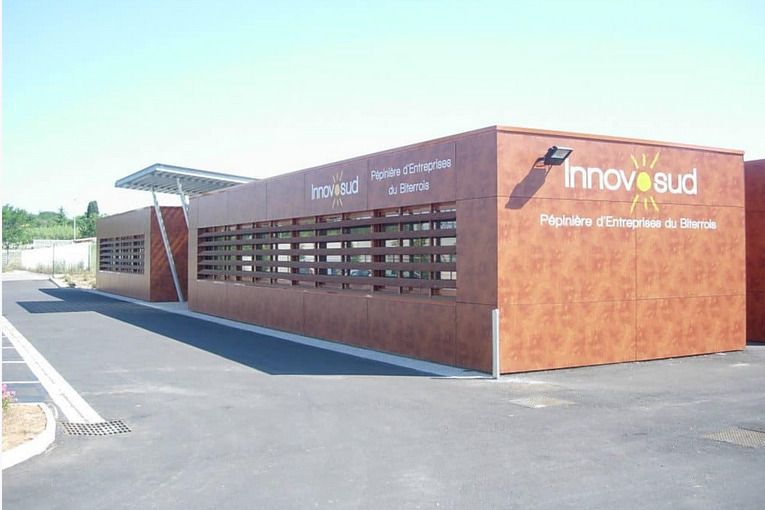 Location entrepôts 280 m² non divisibles