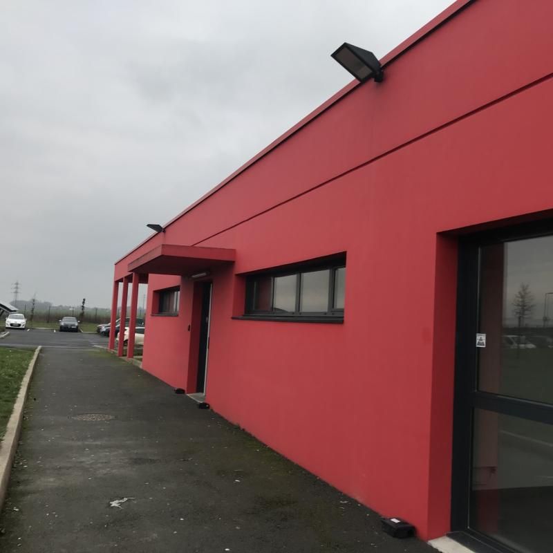 Location entrepôts 5069 m² non divisibles