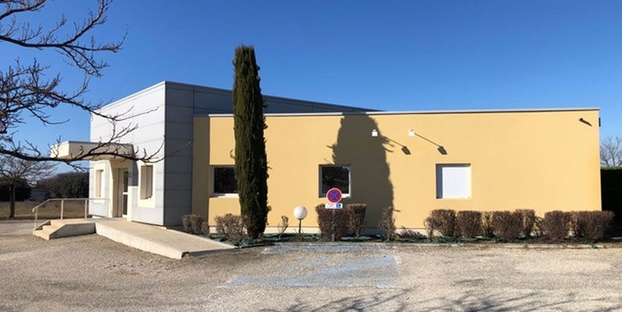 Location entrepôts 420 m² non divisibles