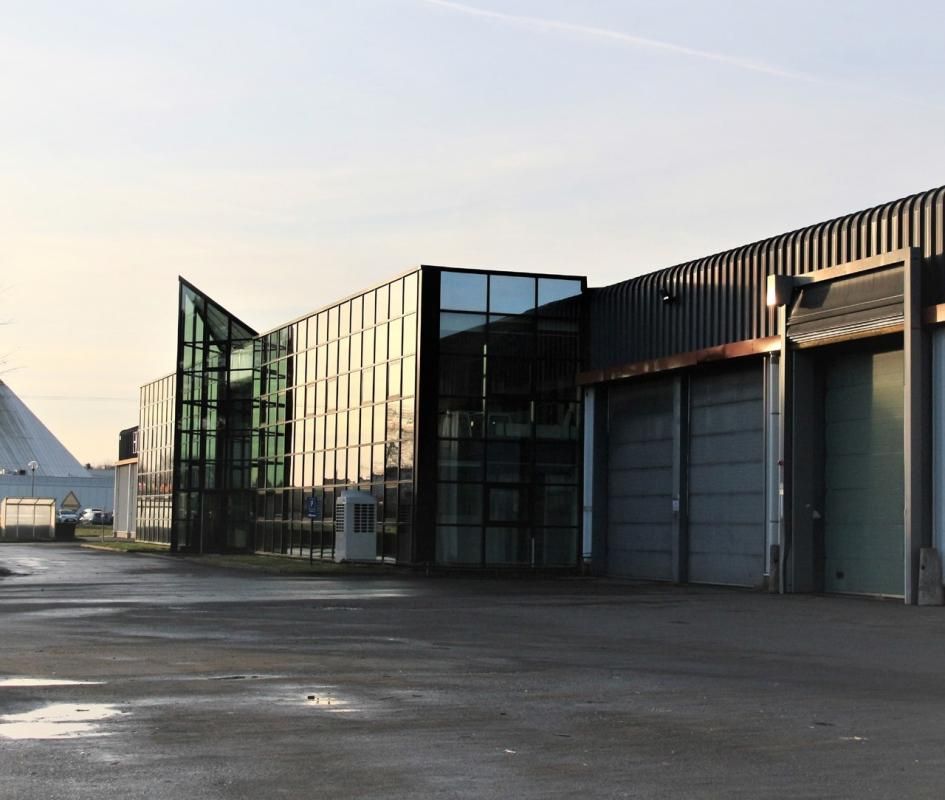 Location entrepôts 1460 m² divisibles à partir de 1120 m²
