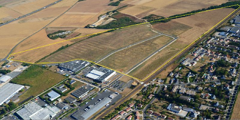 Vente terrain 240000 m² divisibles à partir de 2000 m²