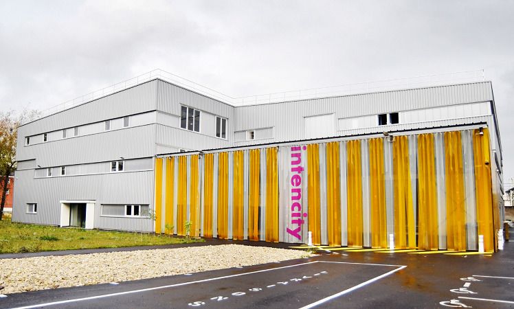 Location entrepôts 3500 m² divisibles à partir de 10 m²