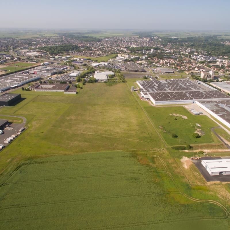 Vente terrain 362000 m² non divisibles